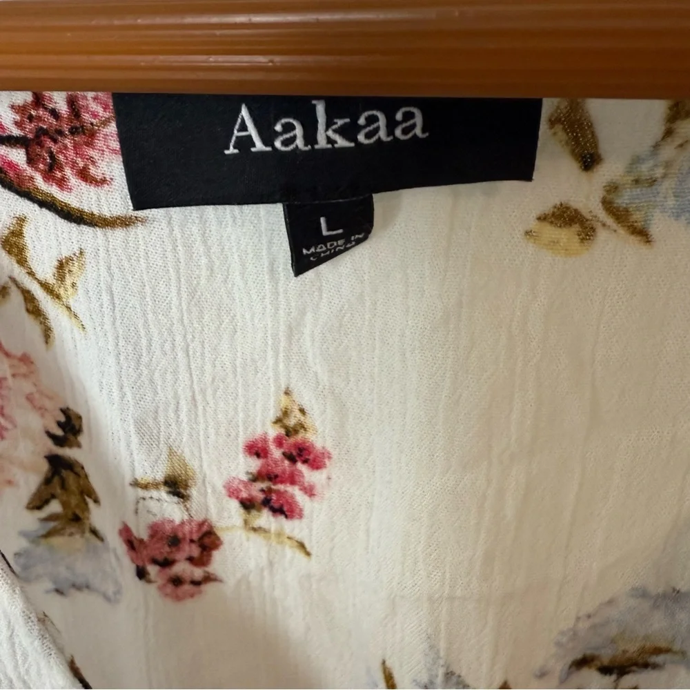 Flower Cream Maxi Dress - Picture 11 of 12